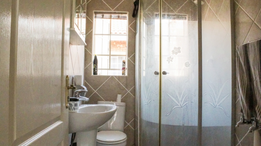 1 Bedroom Property for Sale in Die Bult North West